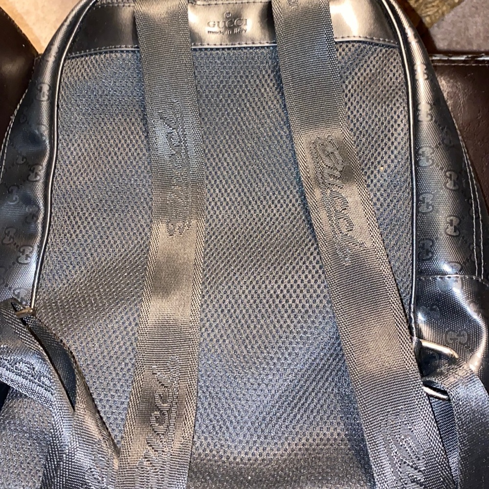 Black Gucci backpack - Picture 2 of 2